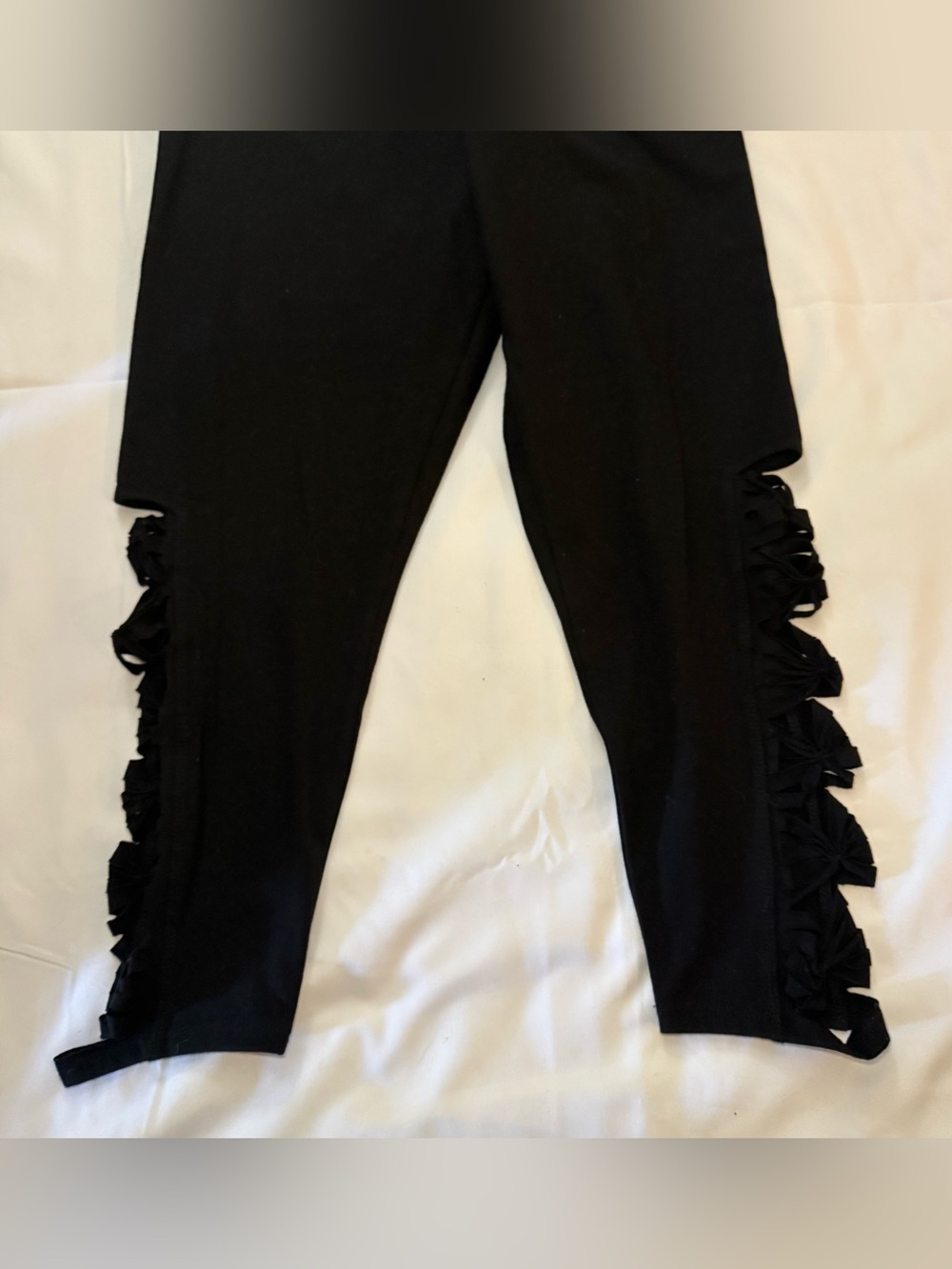 Torrid crop signature waist side cutout leggings